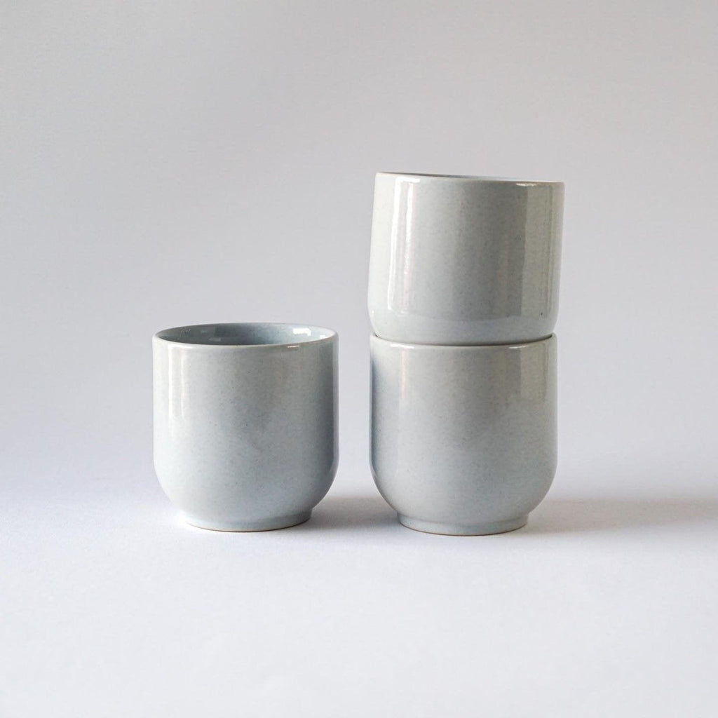 Keramik Krus uden hank - Hollyhock - indre Ceramics - Arctic Grey - 200 ml - no beige