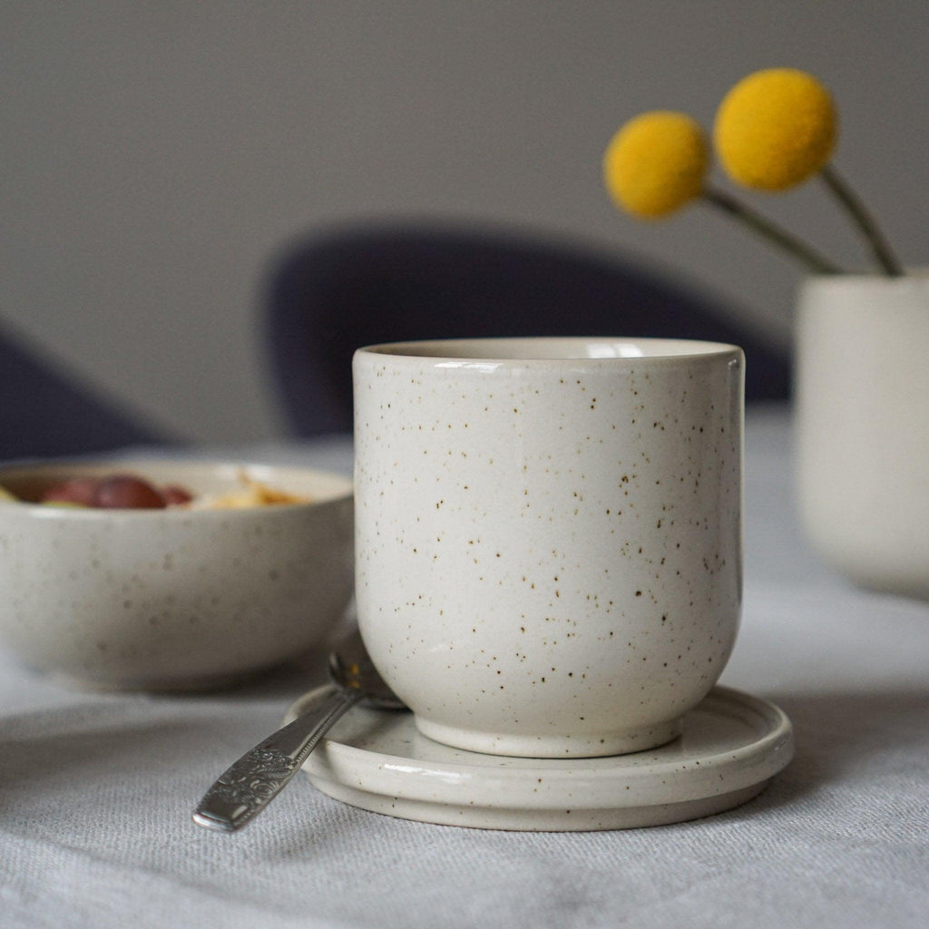Keramik Krus uden hank - Hollyhock - indre Ceramics - Sand & Speckles - 200 ml - no beige