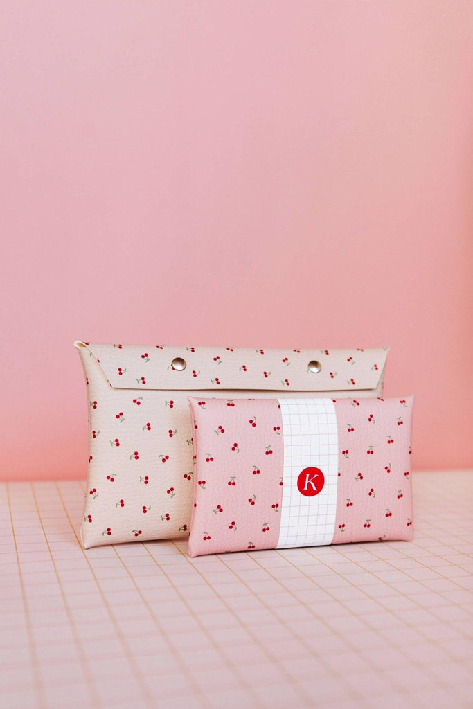 Kosmetikpung | Clutch - Cherries Pink Cases - ECKE - Kirsebær print - no beige