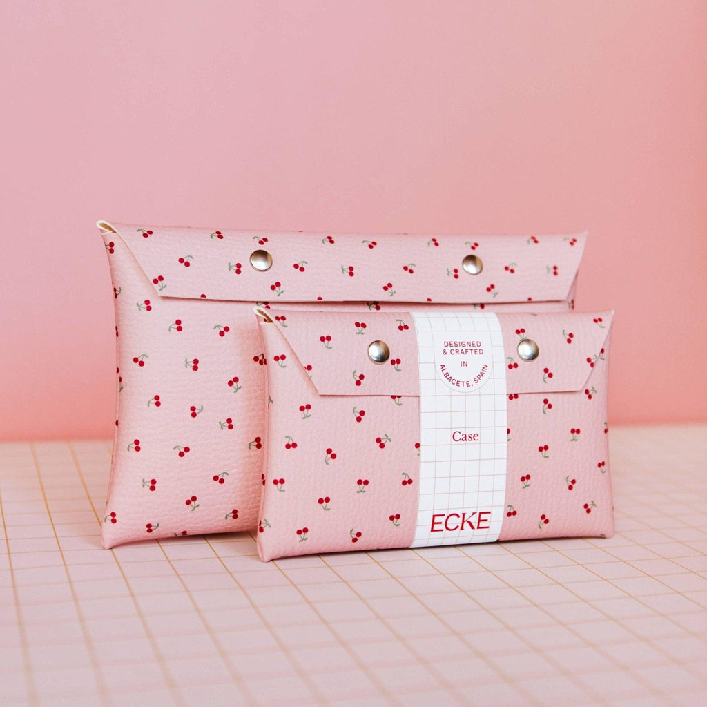 Kosmetikpung | Clutch - Cherries Pink Cases - ECKE - Kirsebær print - no beige