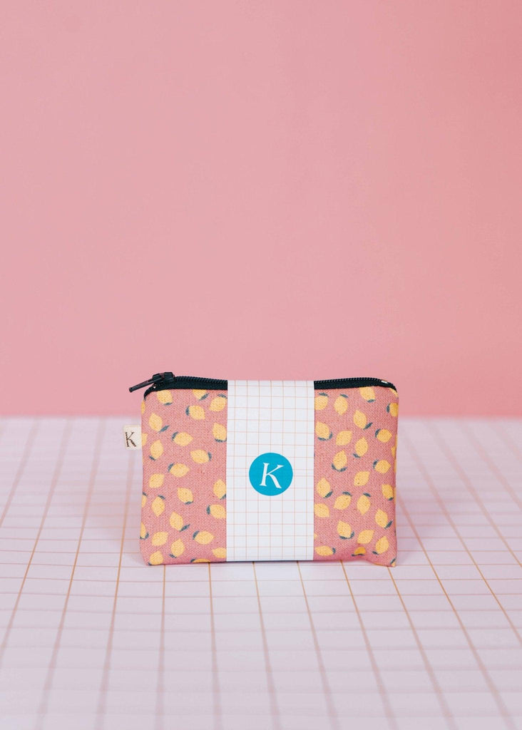 Pung | Kortholder - Lemons Pink Purse - ECKE - 11 x 8 cm - Citron print - no beige