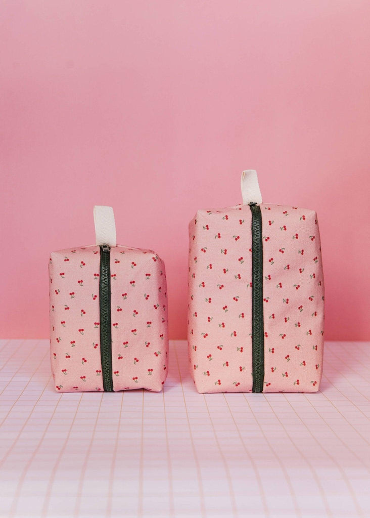 Toilettaske | Kosmetikpung - Cherries Pink Vanity Case - ECKA - Kirsebær print - no beige